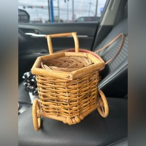 Wicker/Ratten wheelbarrow flower planter